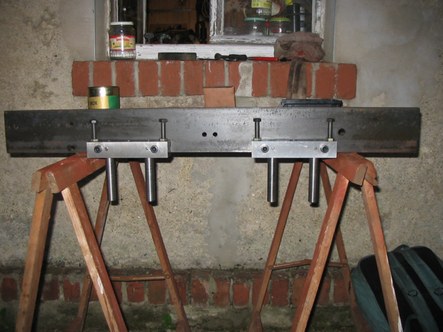 Rahmenwange_rechts_mit_Achshaltern03