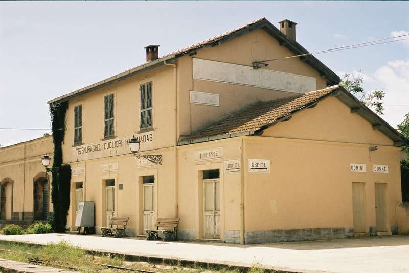 Bahnhofsgebäude Tresnuraghes