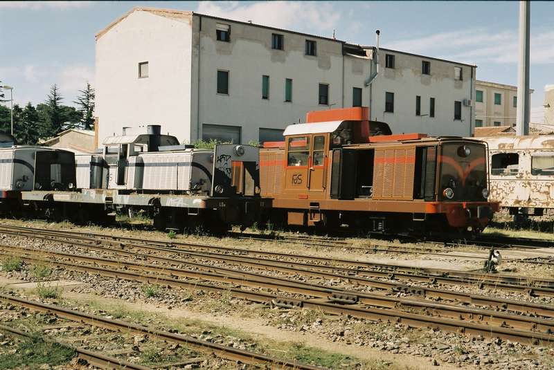 Diesellokomotiven im Bw Macomer