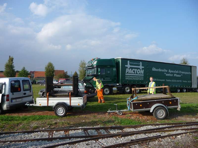 Feldbahn-unterwegs-01
