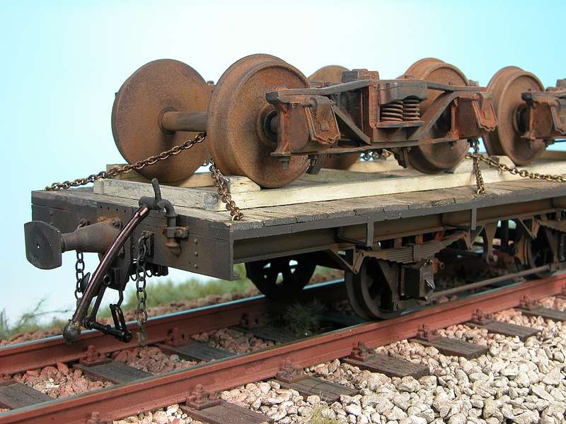 Flachwagen von Gecomodel mit Beladung