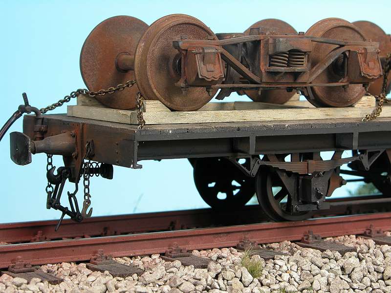 Flachwagen von Gecomodel mit Beladung