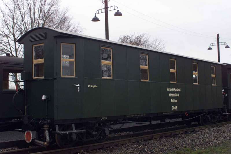 041129_MBB0056_schr_g