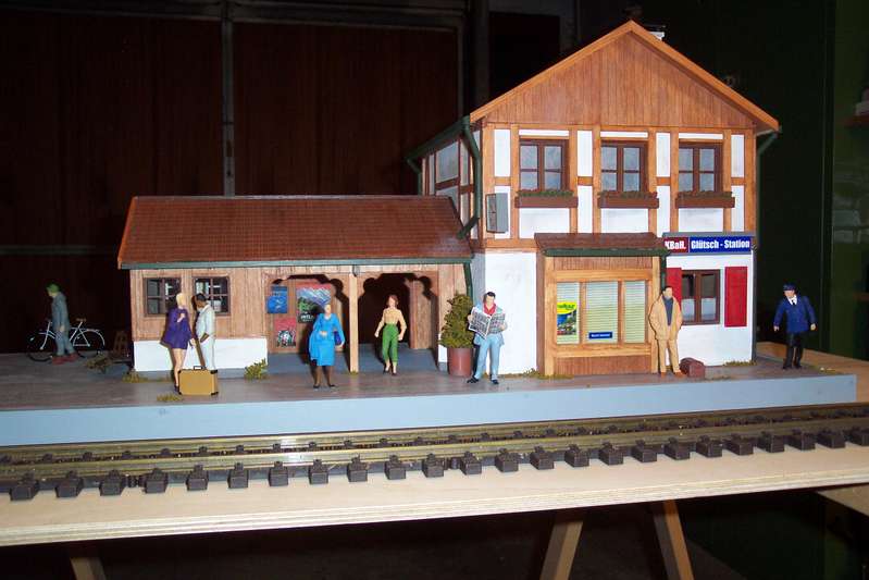 Bahnsteigseite (2)