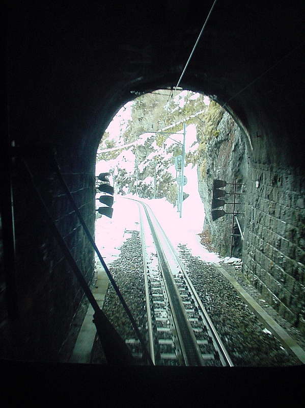 Ausfahrt aus besengesichertem Käppeli-Tunnel