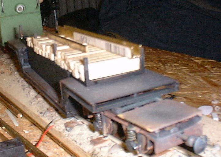 DCR_Tiefladewagen_Gn15