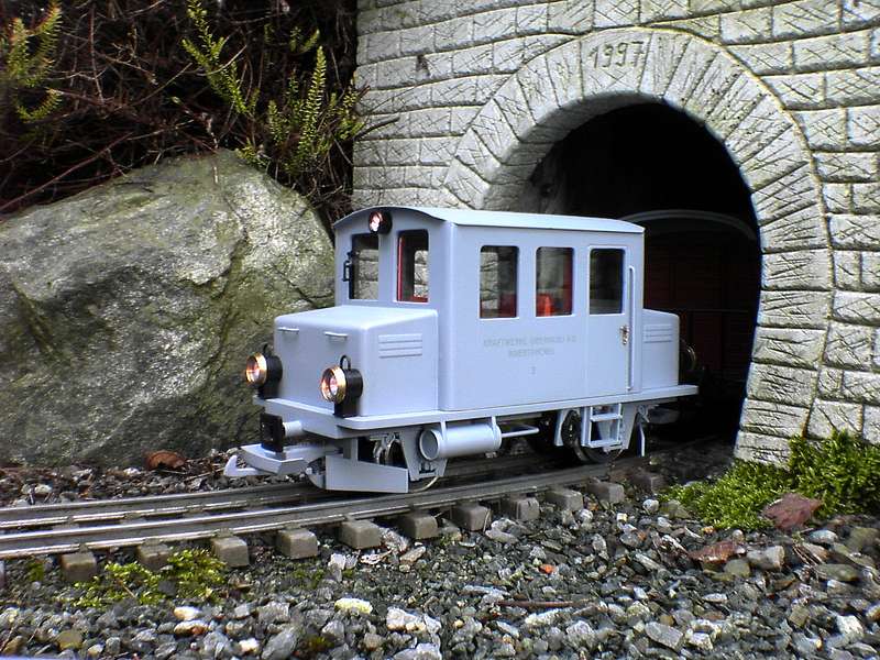 Trudi am Tunnelausgang