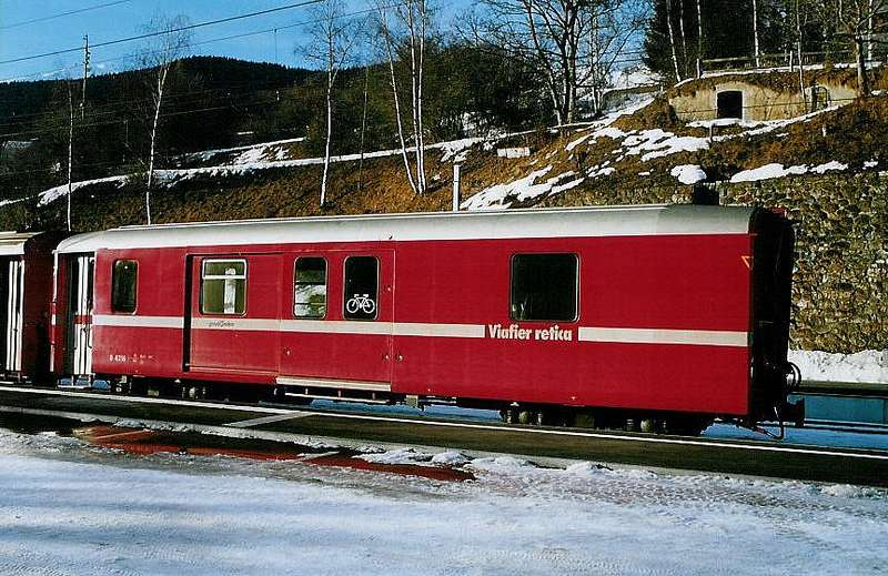 D 4216 mit neuem Anstrich