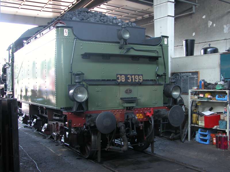 P8 Tender