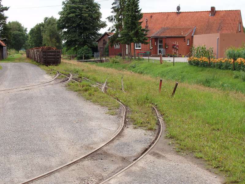 Torfzug an der Streckenausfahrt