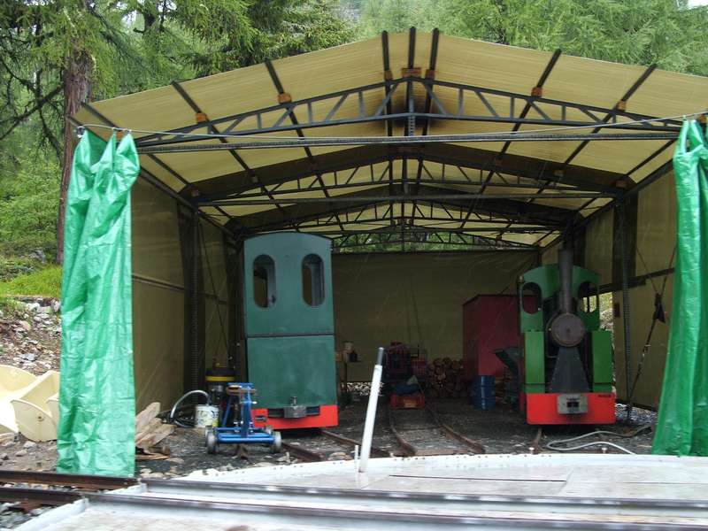 Blick ins Depot der Spielzeugloks