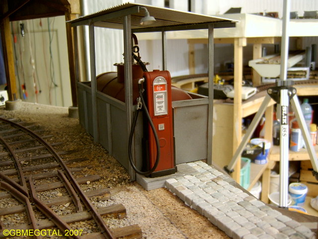 Meggenhus_Tankstelle_09