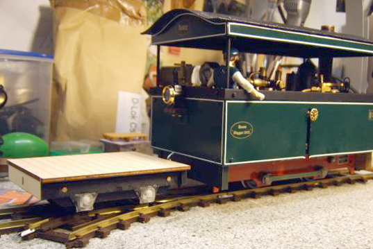 Erster_32mm_Wagen_mit_Dampftramway_FANNY
