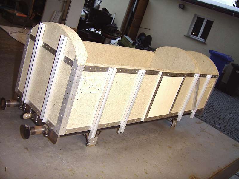 Geschlossener_G_terwagen_002