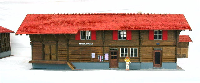 Stugl-Stuls Bahnhofsgebäude