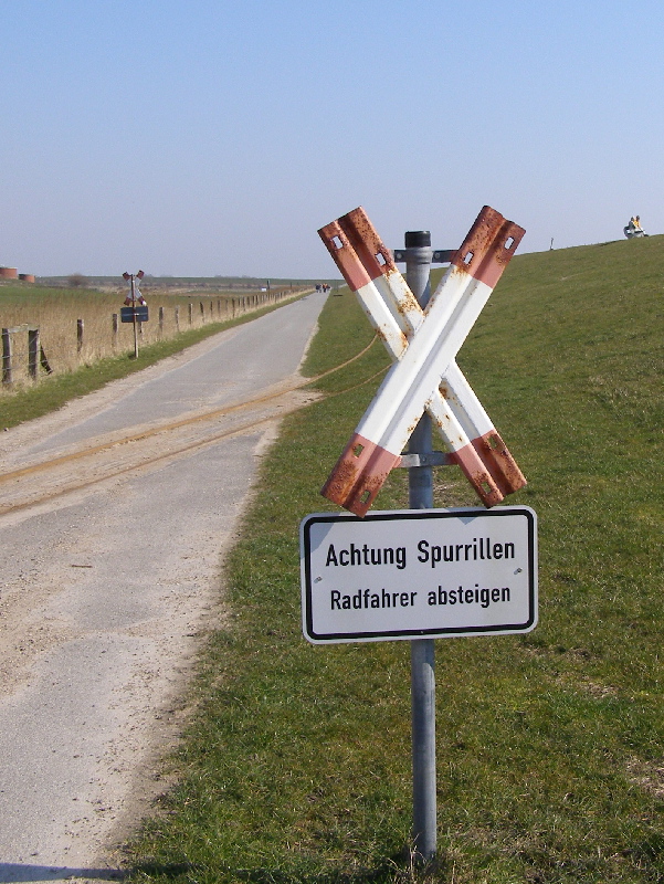 Andreaskreuz_in_Niebuell