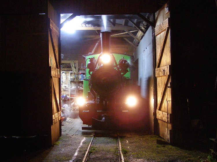 Lokschuppen_bei_Nacht