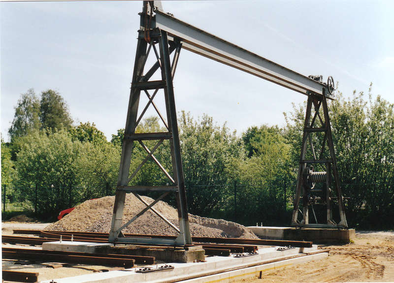 FWO08122