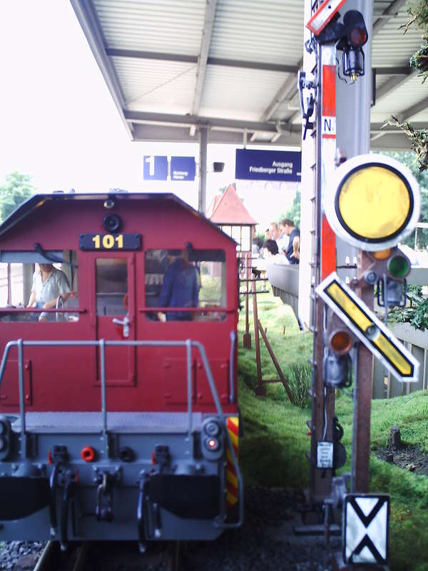 Langsamfahrt erwarten