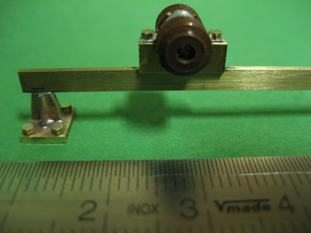 Dachstützen Stromabnehmer 8