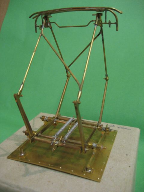 Dachstützen Stromabnehmer 12