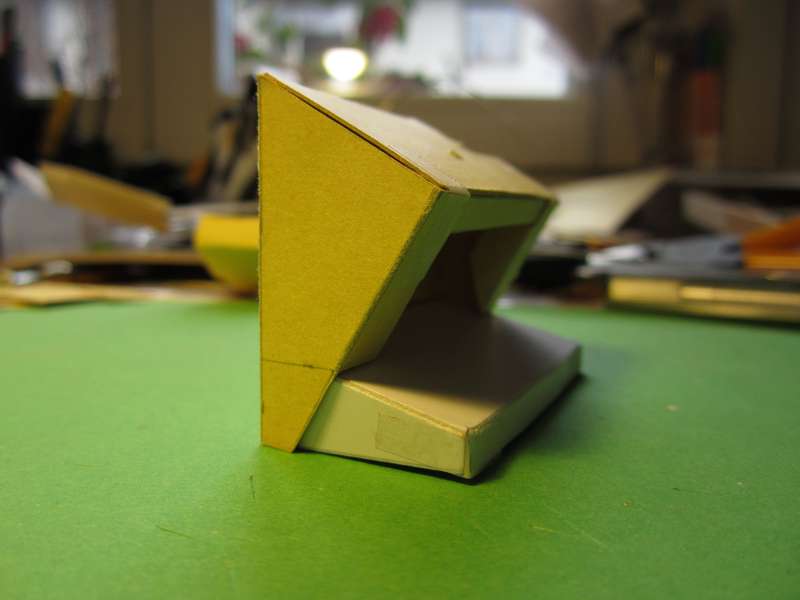 Führerstand-Tisch-Maquette 2