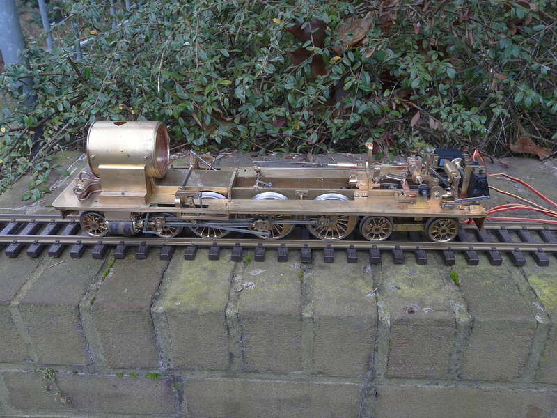 Fahrwerk_mit_Servoeinbau_002