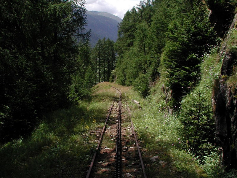 Am Lammenviadukt der Blich Richtung Oberwald