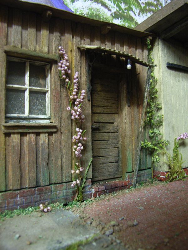 016_Eingang_Holzschuppen_komp