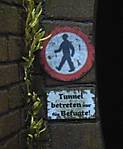 1941076_Neues_altes_Schild.jpg