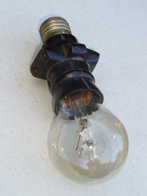 Lampenstecker_Lampe