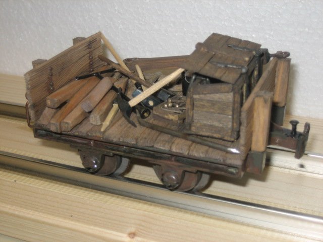 Flachlore_mit_Werkzeug_2_640x480