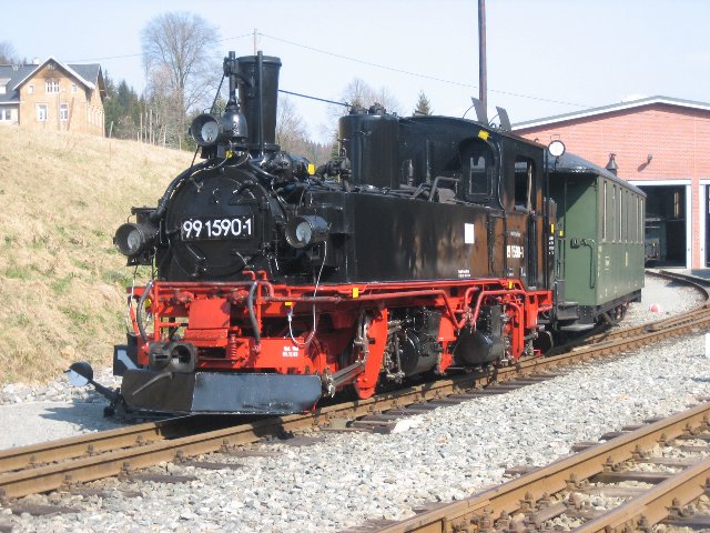 99_1590-1_von_vorne_640x480
