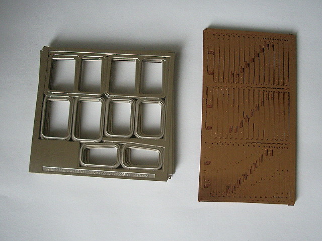 199301_federn_fenster01