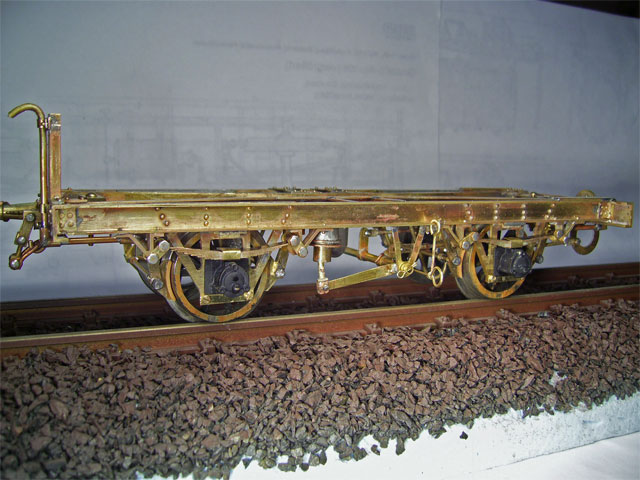 Fahrgestell_Seite_2
