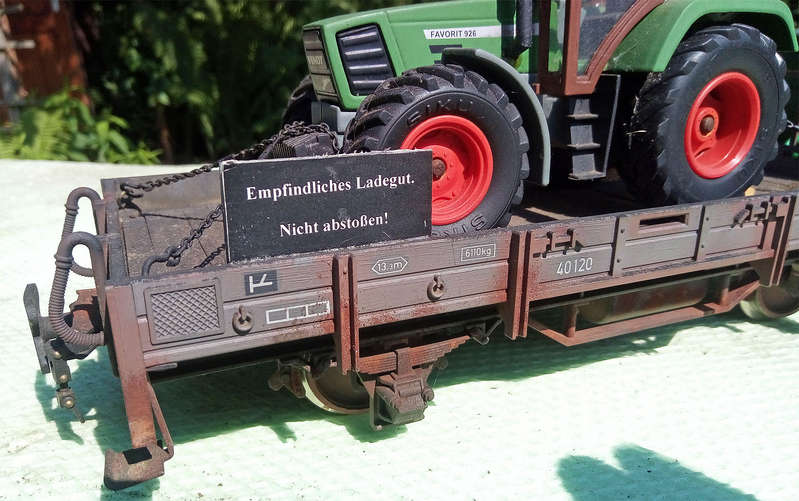 Flachwagen_Traktor_2