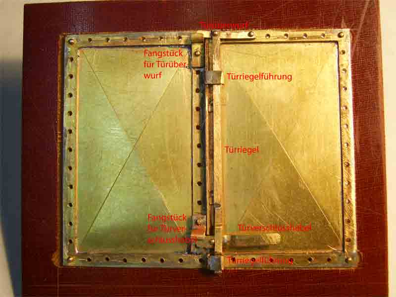 kalkwagen_Tuerriegel geschlossen