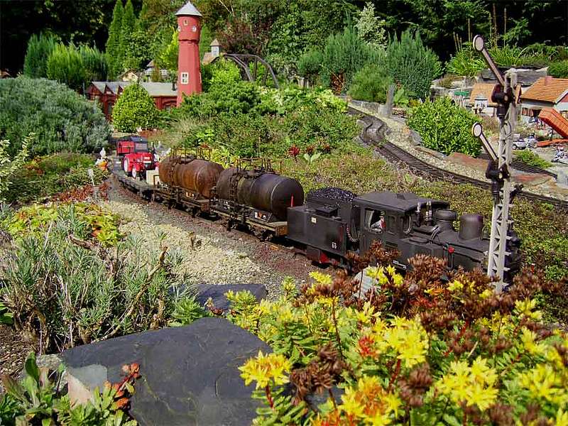 Zug mit gealterten Wagen