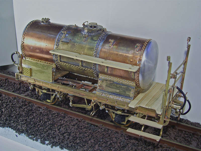 kesselwagen_Tritt_1