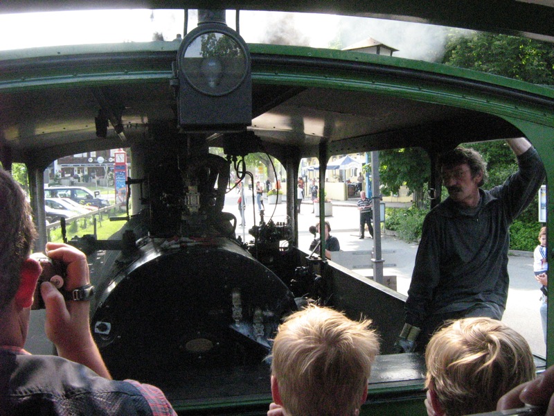 Chiemseebahn-Lok:Fuehrerstand_4720