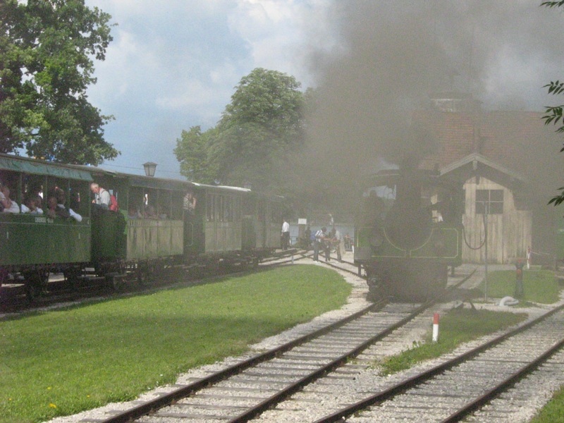 Chiemseebahn-Lok:Wasserfassen_4709
