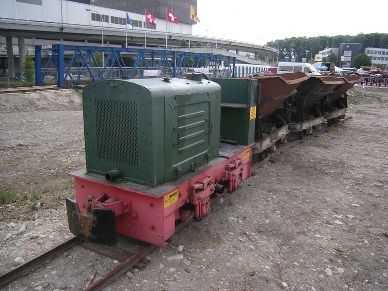 Feldbahn Zug bei der Ladestelle