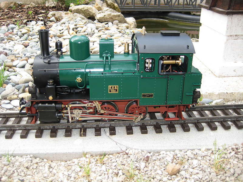 EKB 18 b
