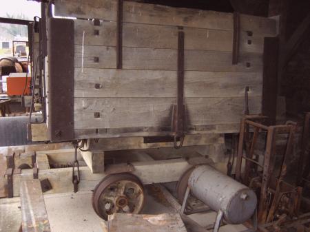 ZECHE_NACHTIGALL_Holzwagen1klein