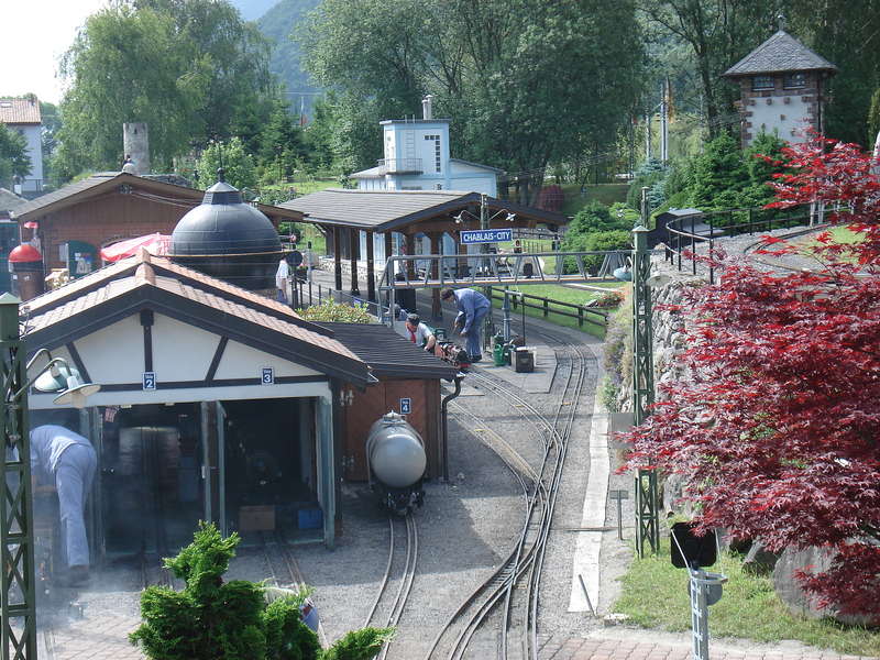 Ueberblick ueber Bahnhofs Ausfahrt