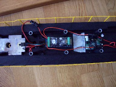 Decoder eingebaut, Motoren angeschlossen