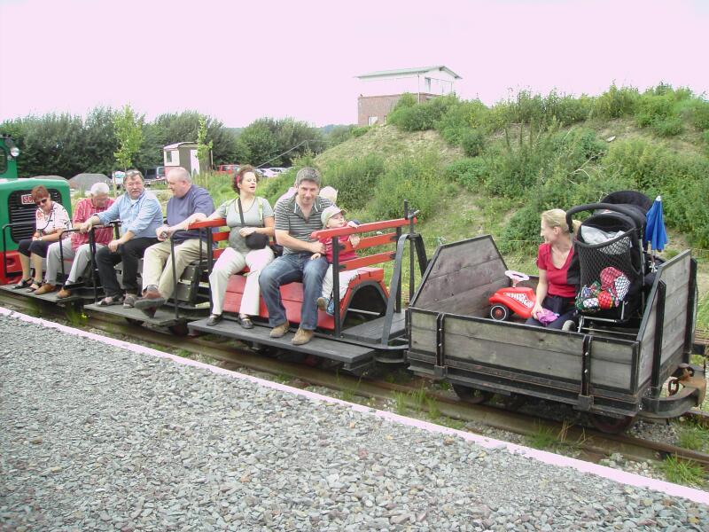Pendelzug mit Kinderwagen