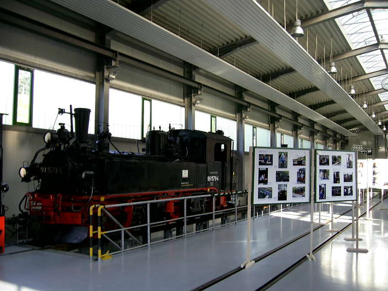IN DER HALLE