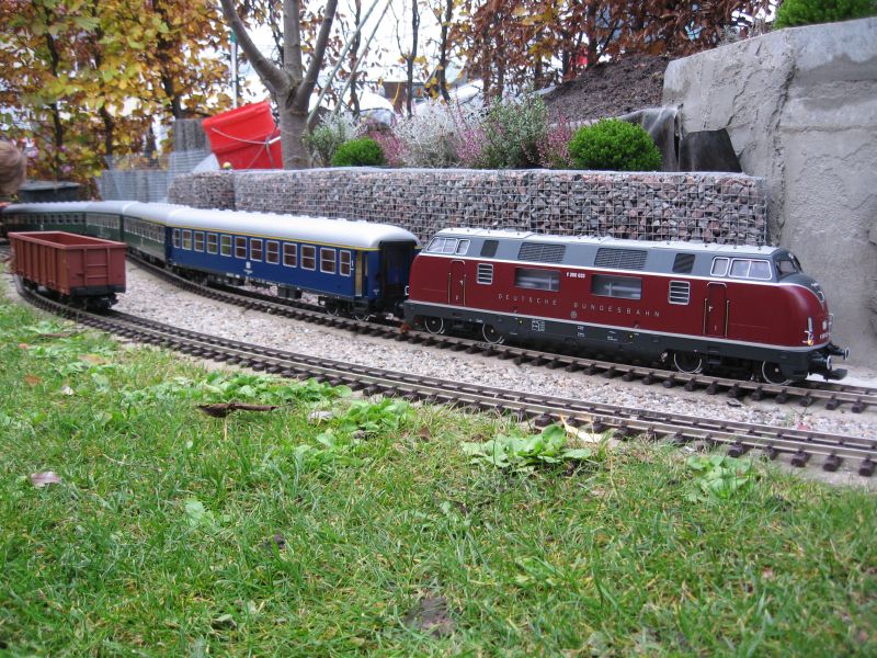 V200 vorm Gabionen