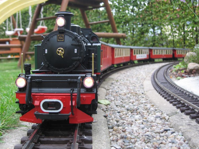 Mallet 104 mit HSB-Zug